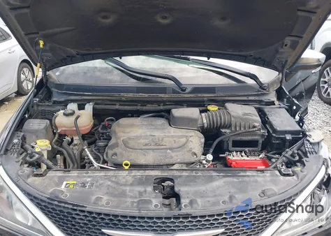 2020 Chrysler Pacifica Limited from USA, damaged, VIN 2C4RC1GG3LR285360